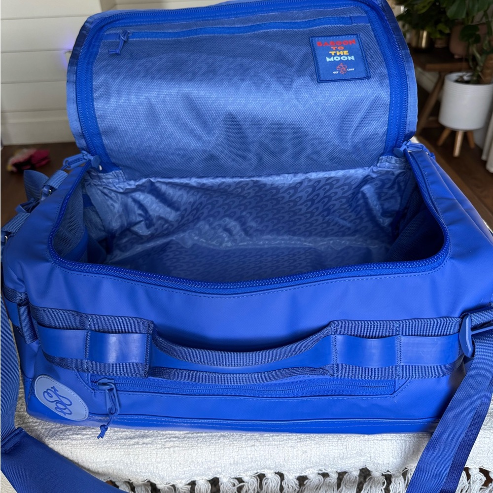 NWOT Baboon to the Moon Go Bag Mini